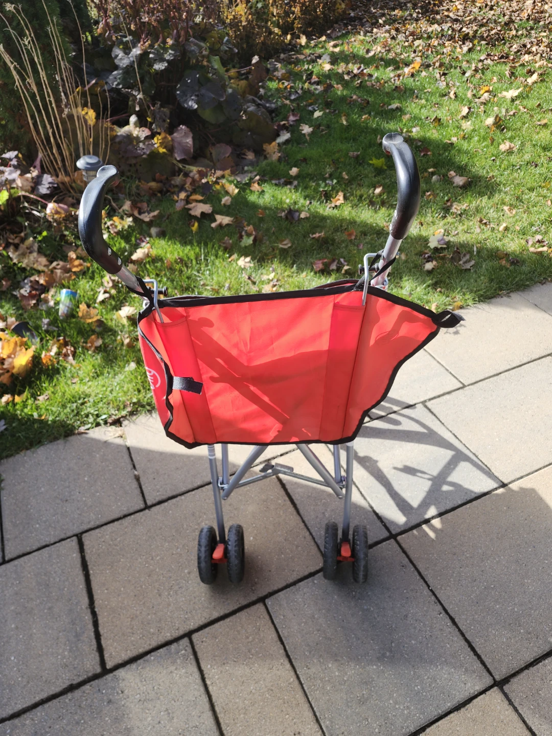 Red Umbrella Stroller for toddler - photo 2
