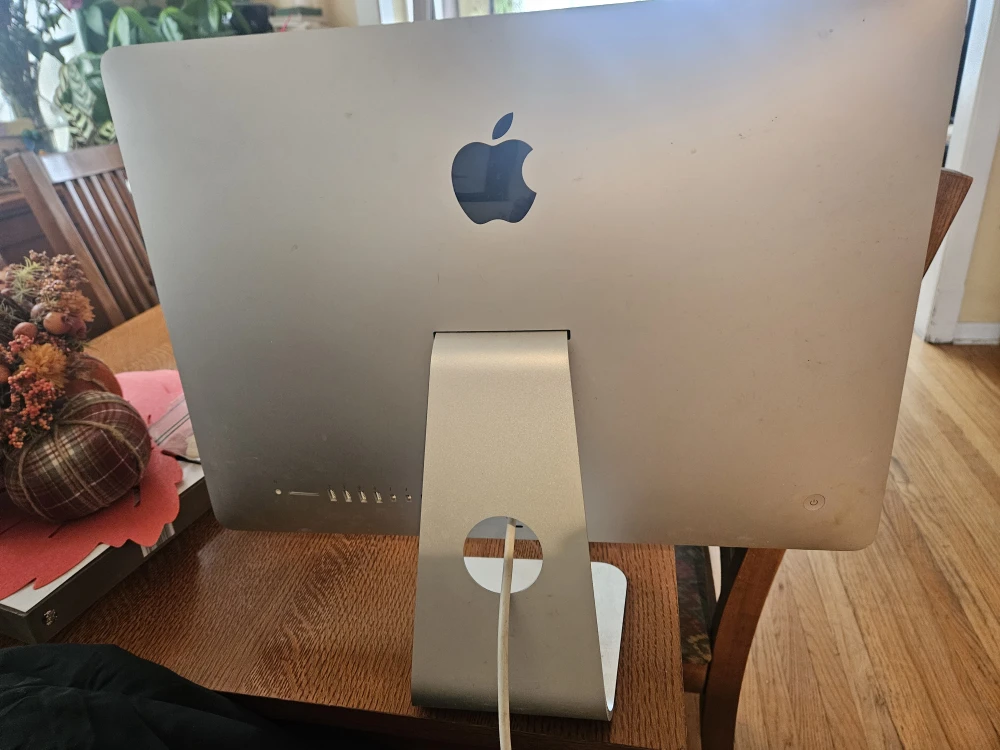 iMac Desktop Computer - photo 3