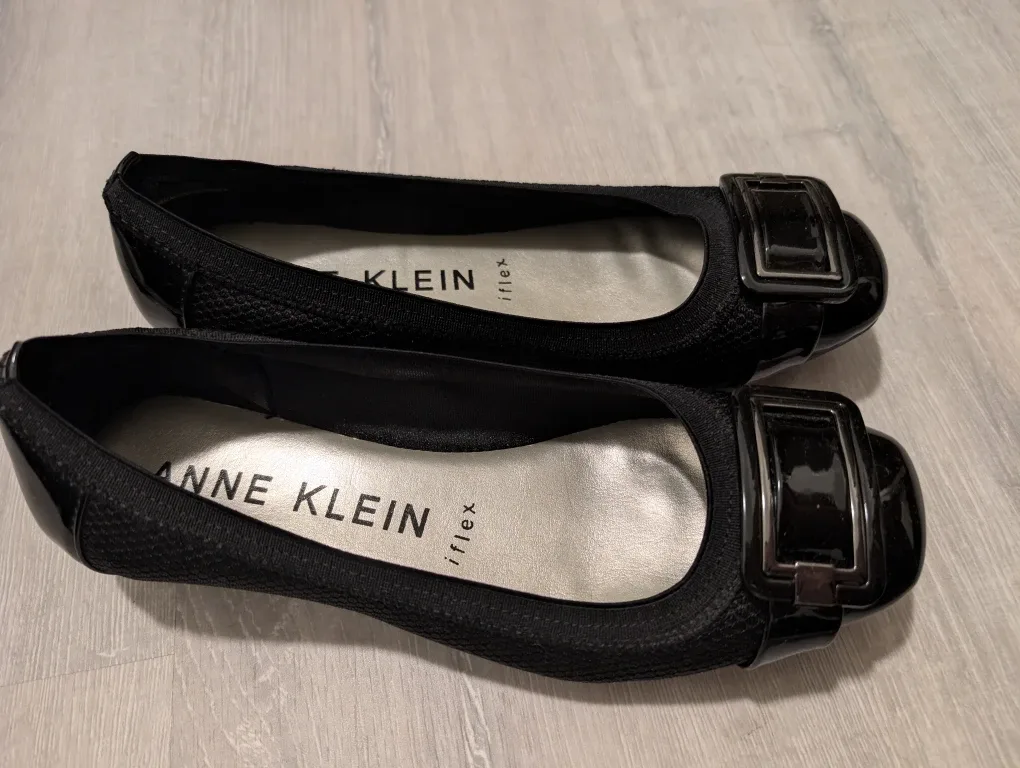 Anne Klein Unice Flats