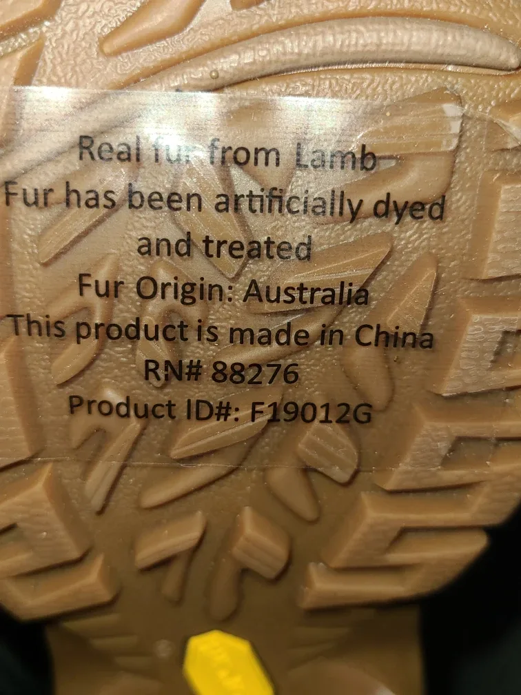 Ugg White Evertt Boot, Size 13in kids. image indicator(4)