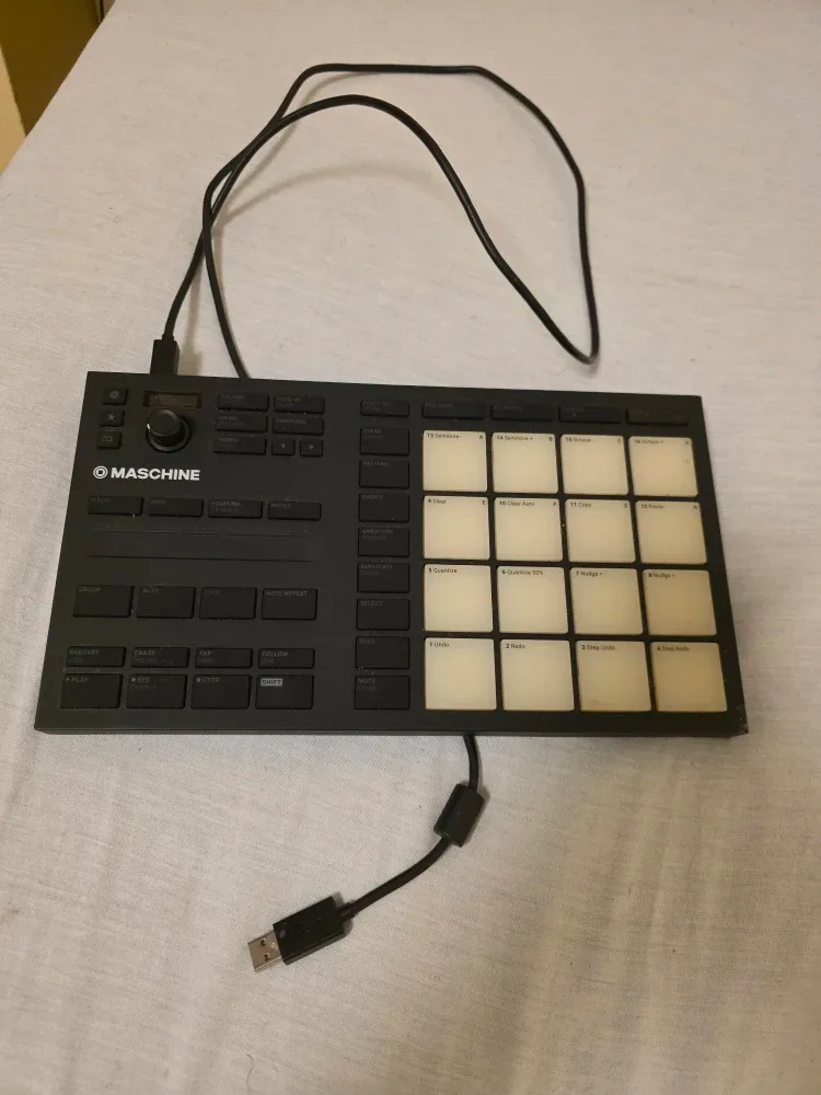 Native Instruments Maschine Mikro MK3 image indicator(2)