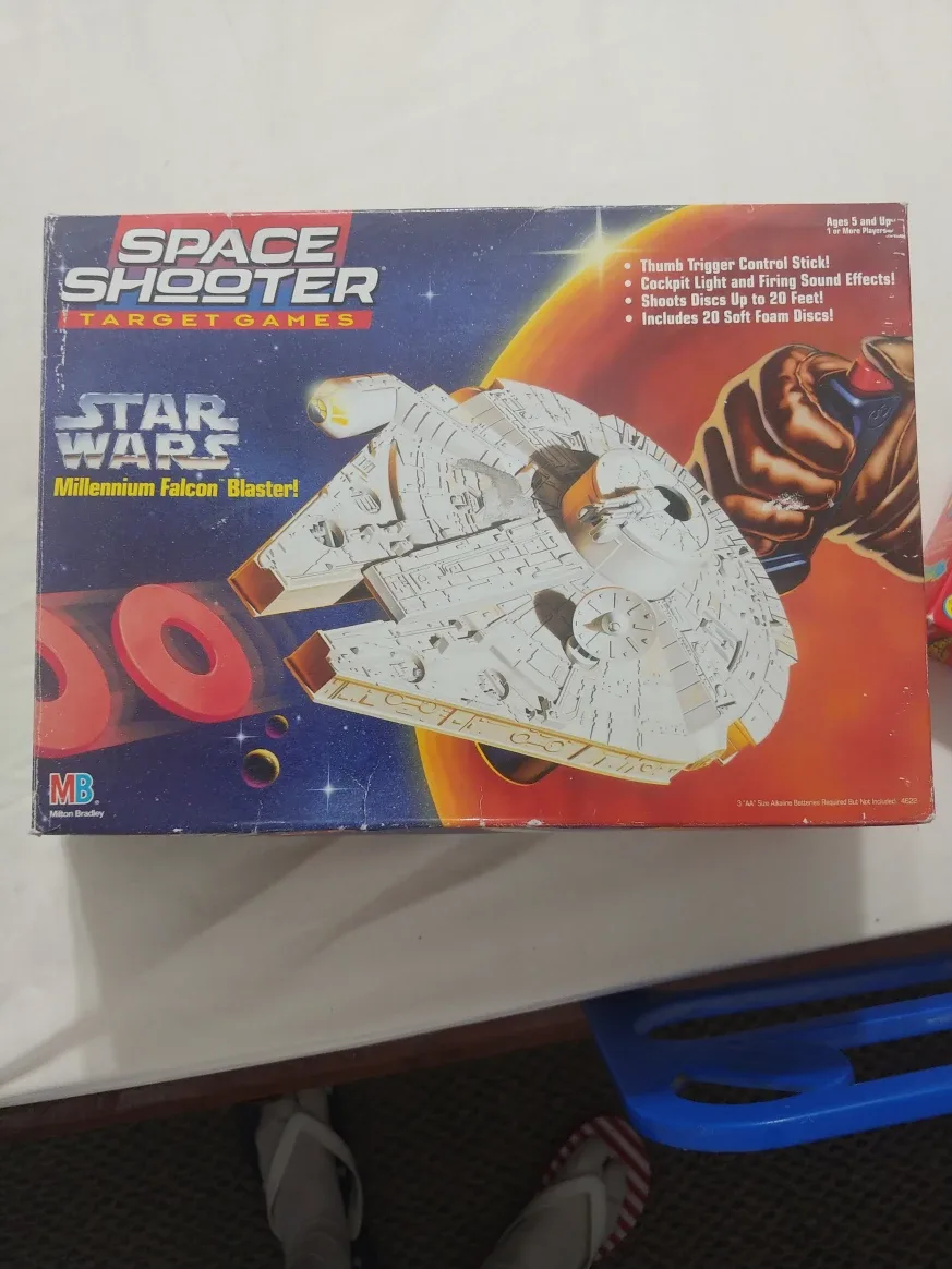 Star Wars Millennium Falcon Space Shooter