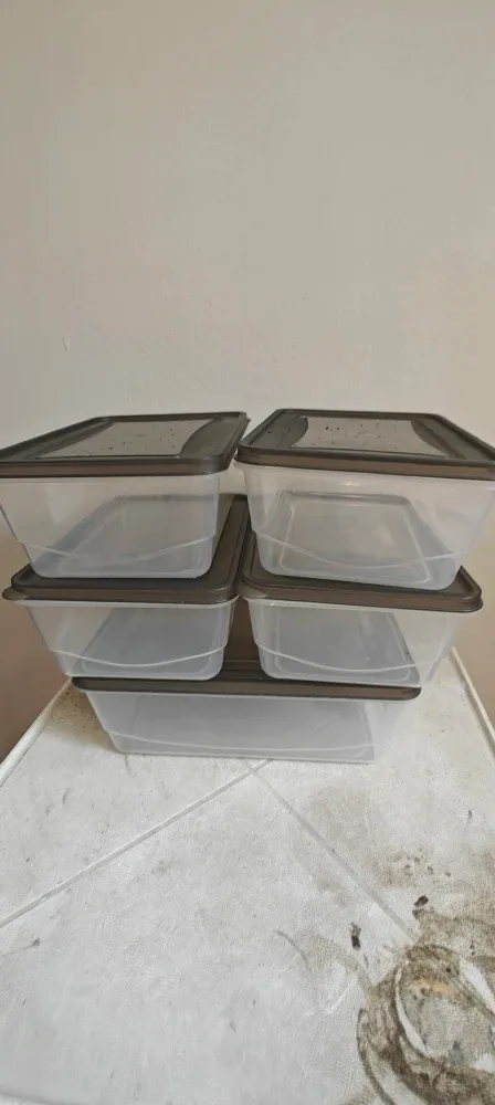 Set of 6 Grey Lid Food Storage Containers