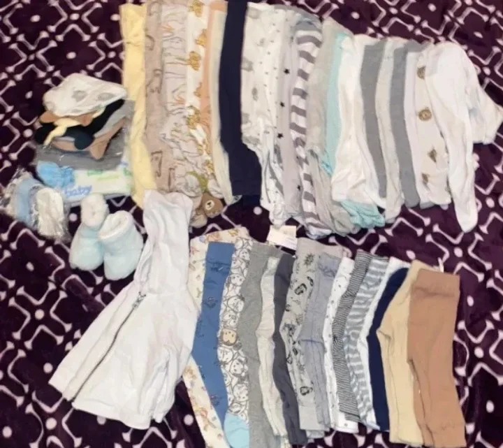 Baby Clothing Bundle image indicator(3)