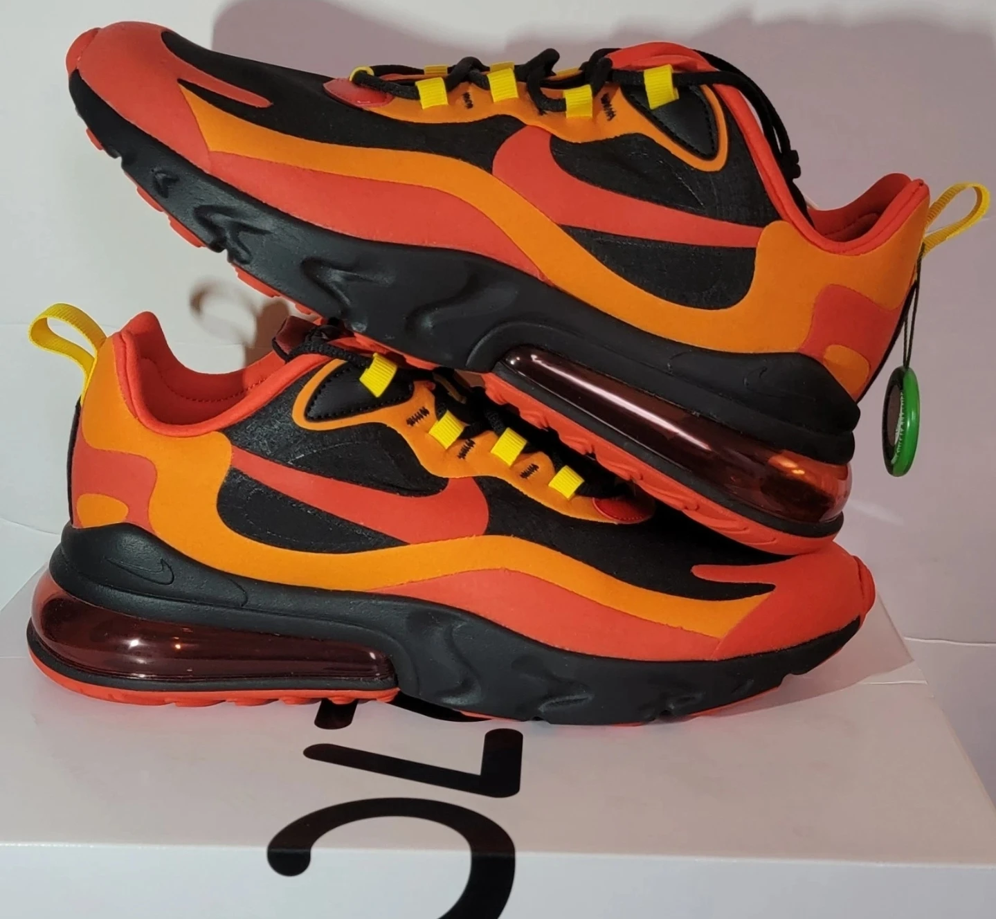 Nike Air Max 270 React - Size 11 - photo 3