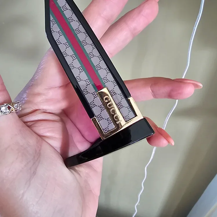 Gucci Sunglasses - Black