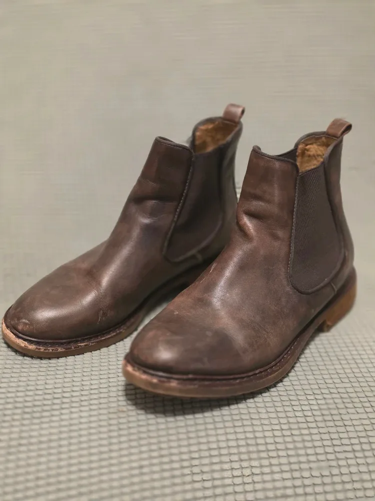 Womans size 8.5 Sofft Brown Leather Chelsea Boots