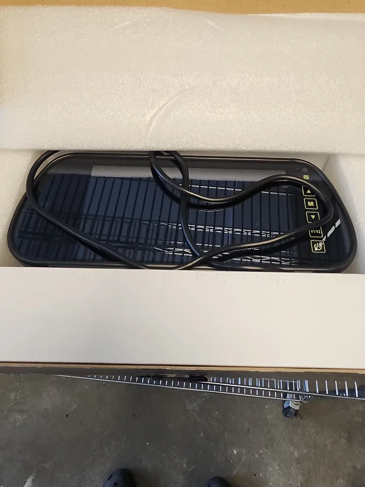 Pyle PLCM7200 7" TFT Mirror Monitor w/ Camera image indicator(2)