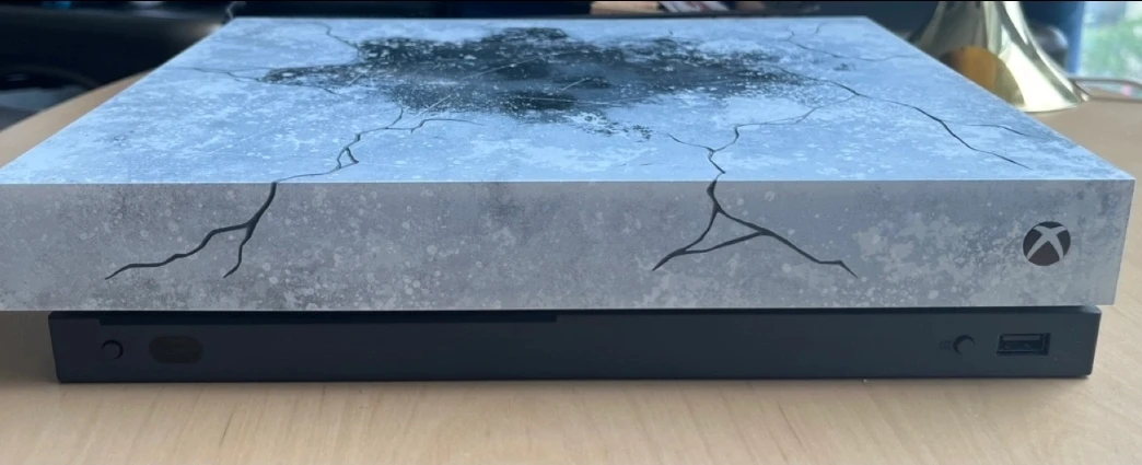 Xbox One Gears 5 Limited Edition Console - photo 5