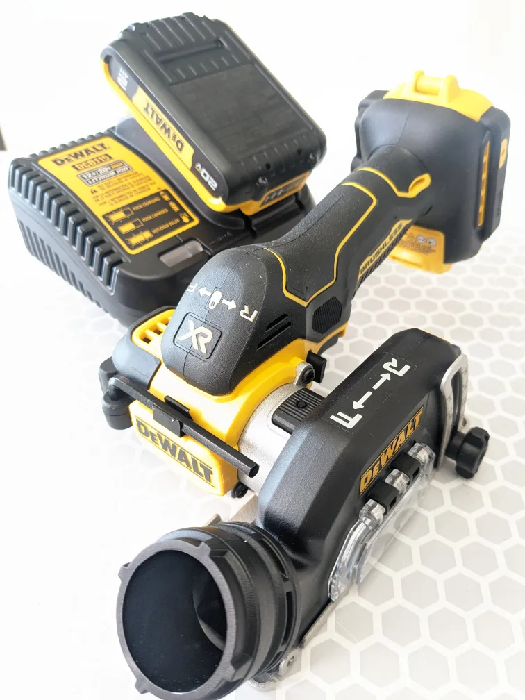 20V Max DeWalt XR Compact 3" Cut Off Tool Combo image indicator(5)