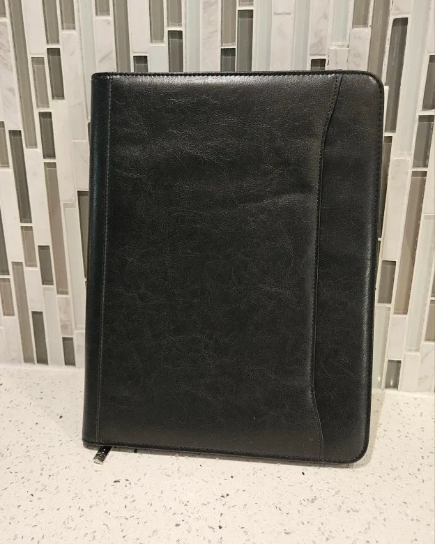 Bugatti Black  Portfolio / Padfolio image indicator(3)