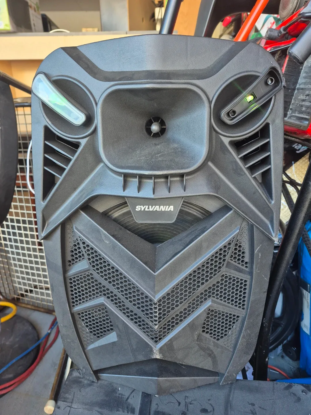 Sylvania Portable Bluetooth Speaker image indicator(4)