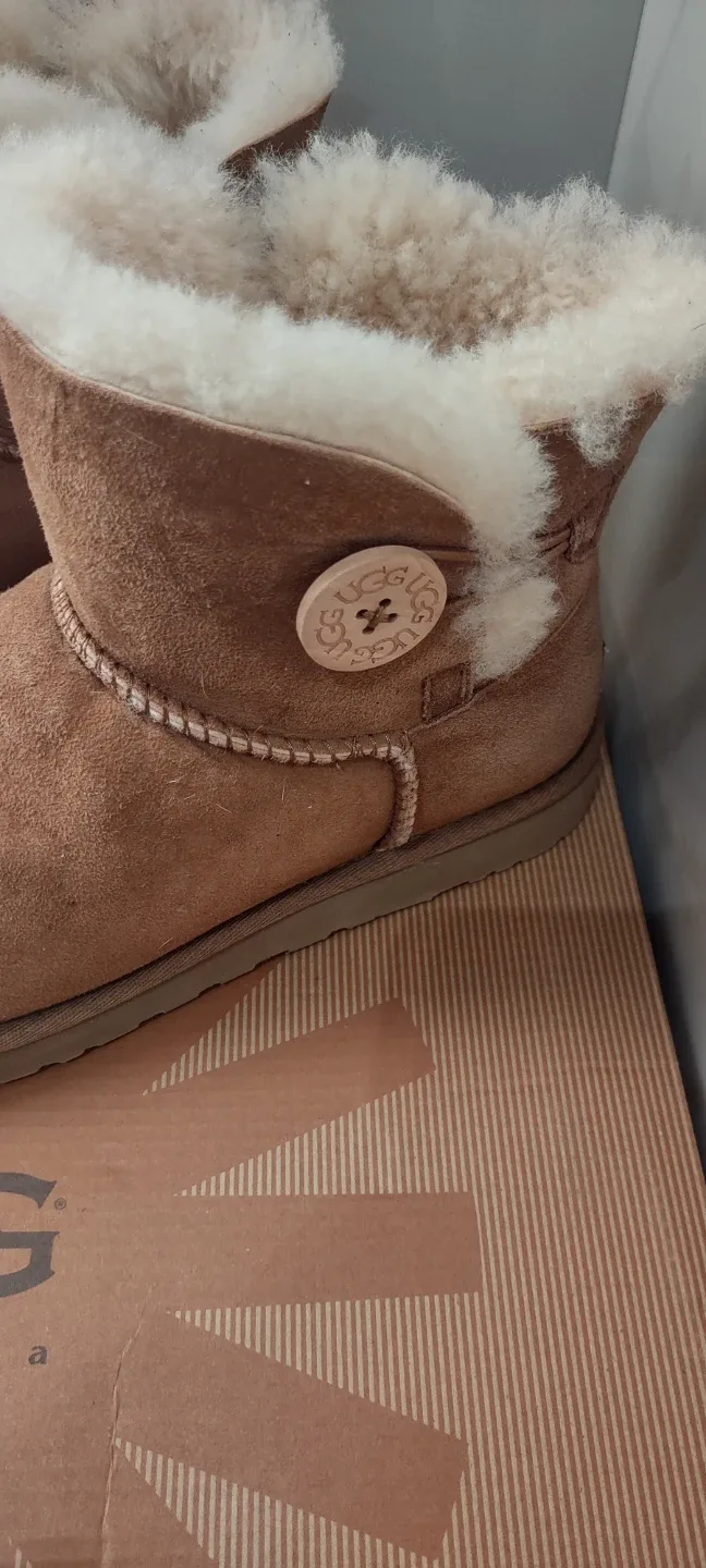 (MEW) UGG Australia Mini Bailey Button Boots (Retail $270) image indicator(2)