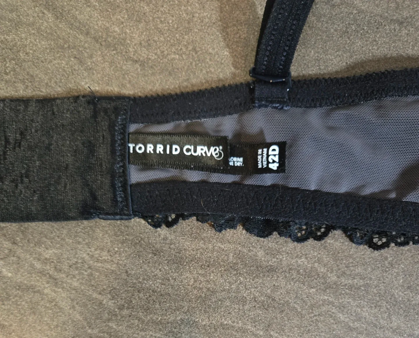 42D Torrid Curvy Black Lace Underwire Bra image indicator(6)