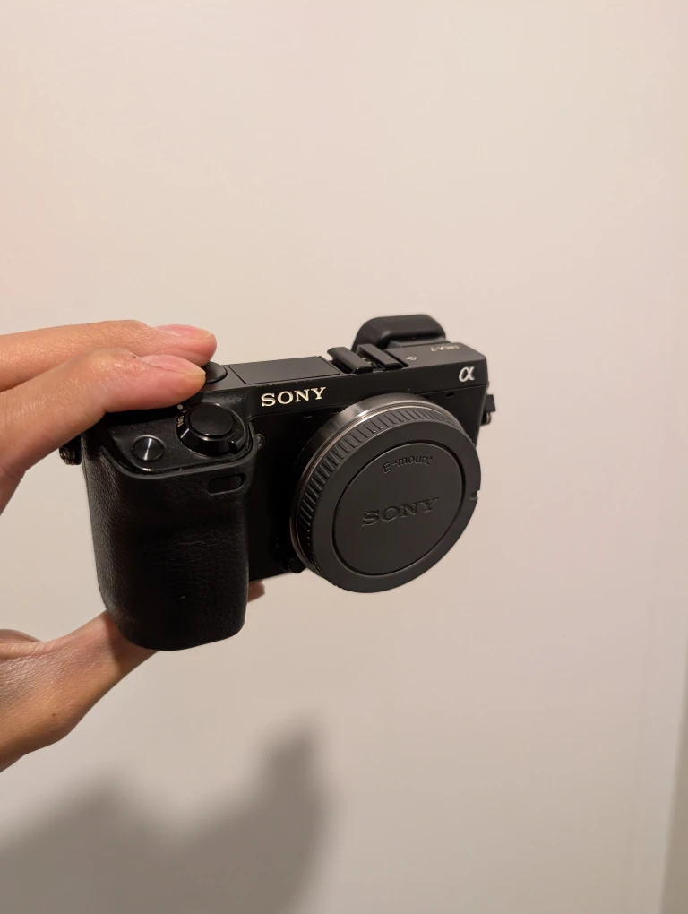 Sony Alpha NEX-7 Digital Camera