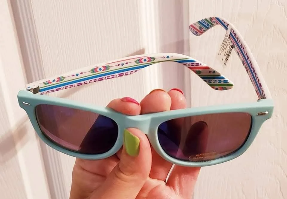 New with tags fashion sunglasses for girls. - photo 2