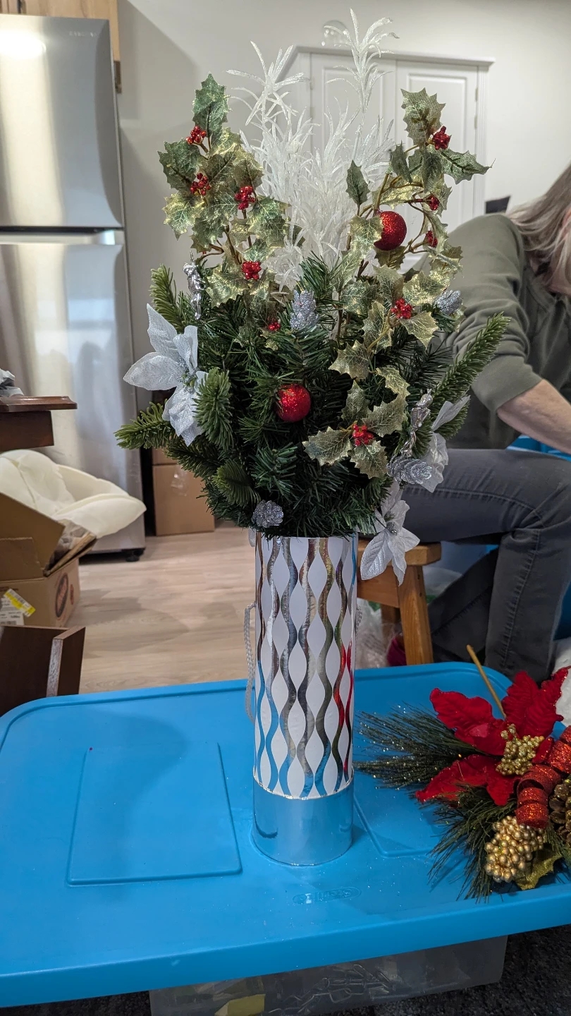 Christmas Floral Centrepieces - photo 2