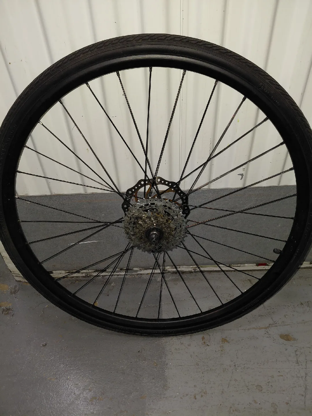 Bike Wheel Set - Black 27" aka 700c 32c image indicator(4)