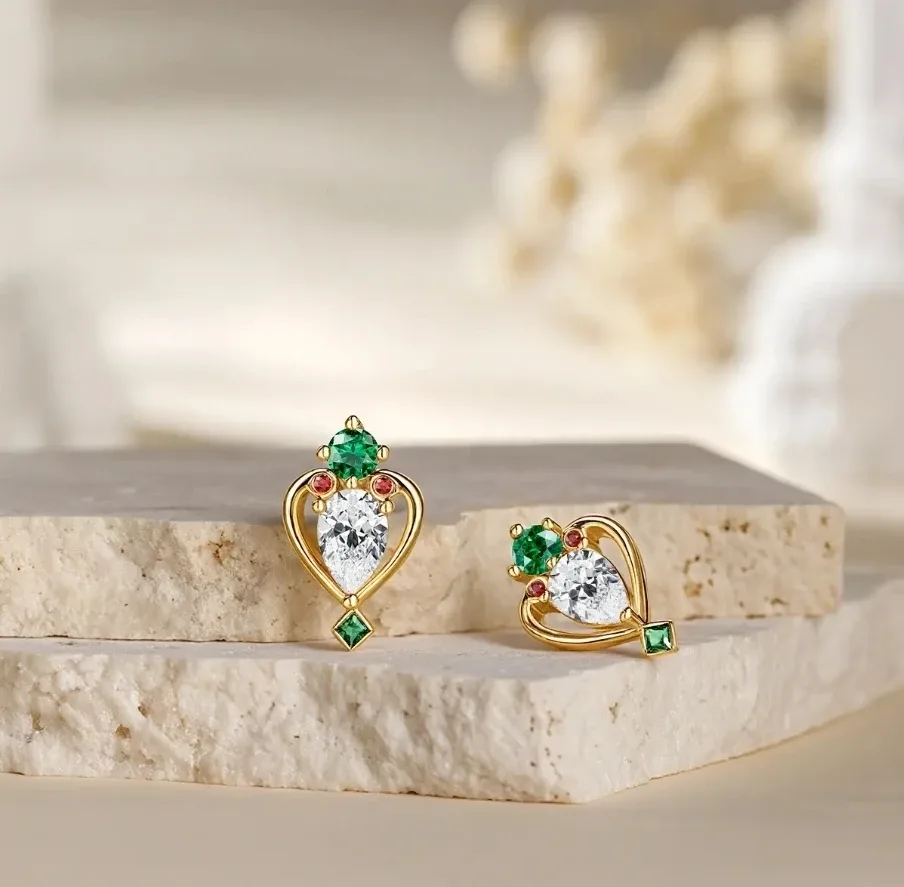 Gold Heart Earrings with Zircon & Corundum image indicator(5)