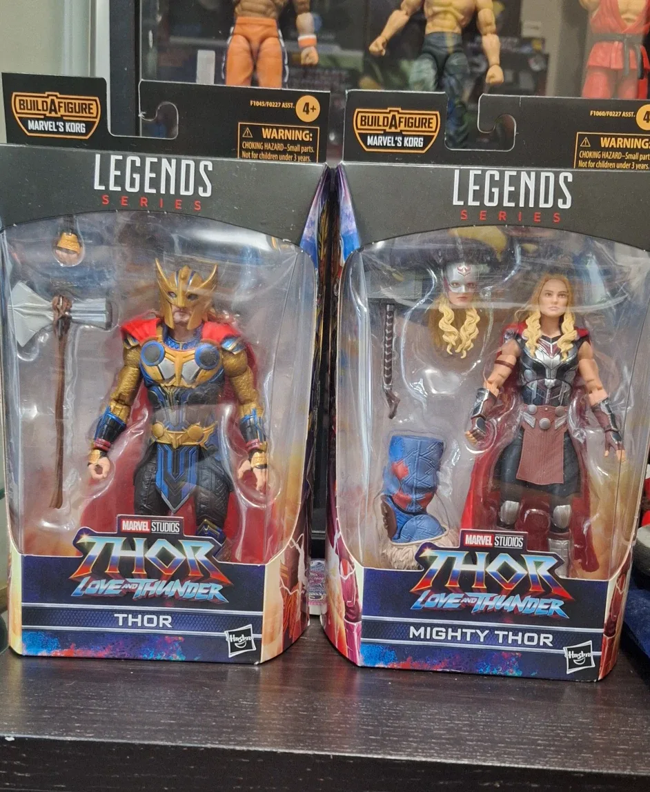 Marvel Legends Thor Love & Thunder Action Figure