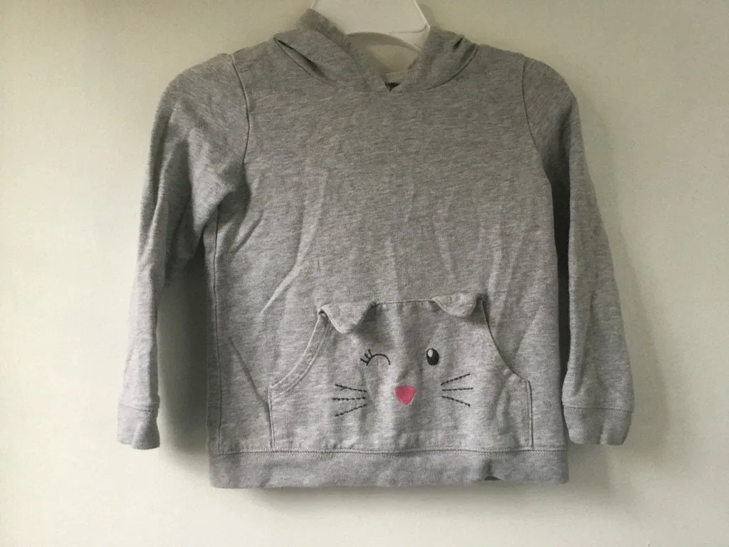 Girls sz 4 sweaters $4 each