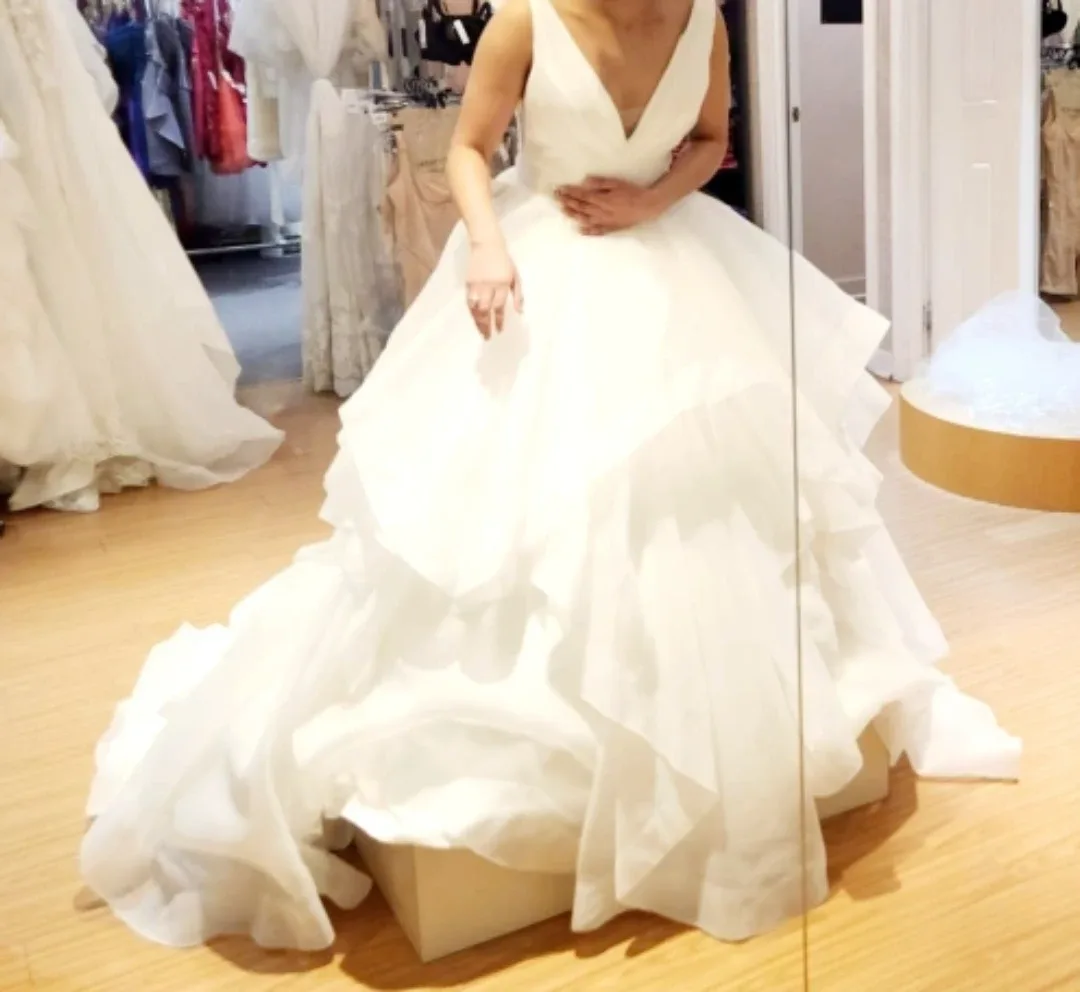 *MUST SELL BY TUESDAY* Wedding Dress - Ivory image indicator(2)