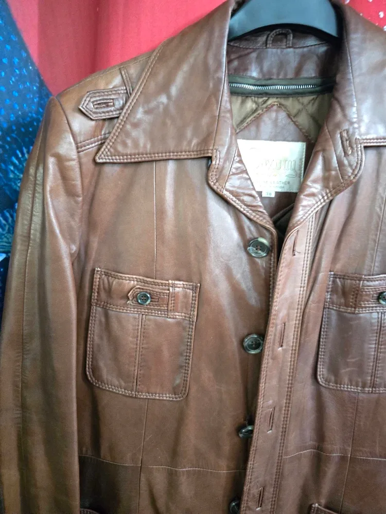 VINTAGE SAXONY Brown Beautiful Leather Jacket image indicator(9)