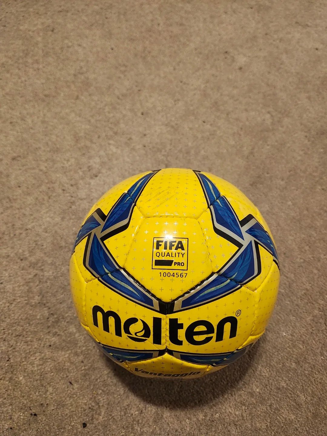 Molten Futsal Ball - Vantaggio 4800 - Size 4 image indicator(2)