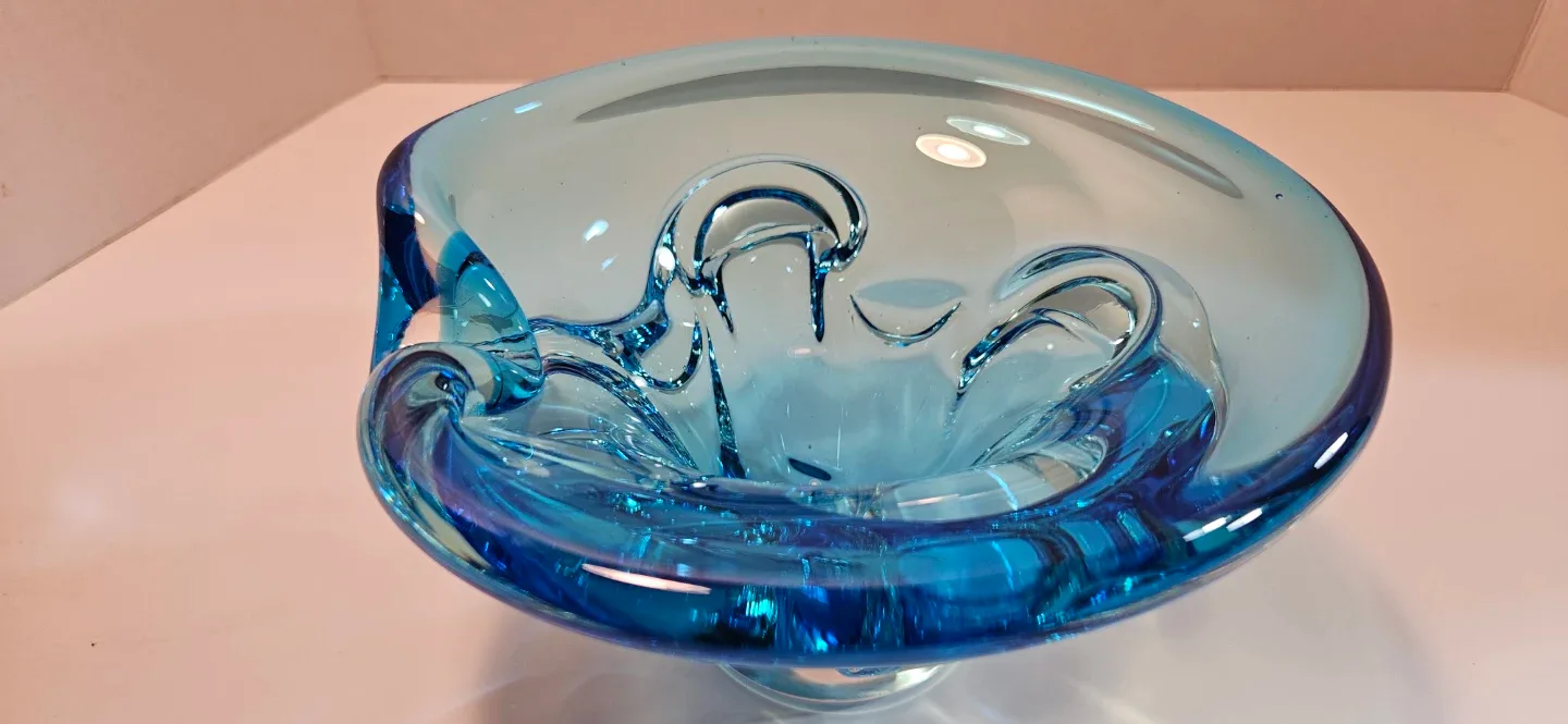 Vintage Murano Style Blue Art Glass Bowl image indicator(4)