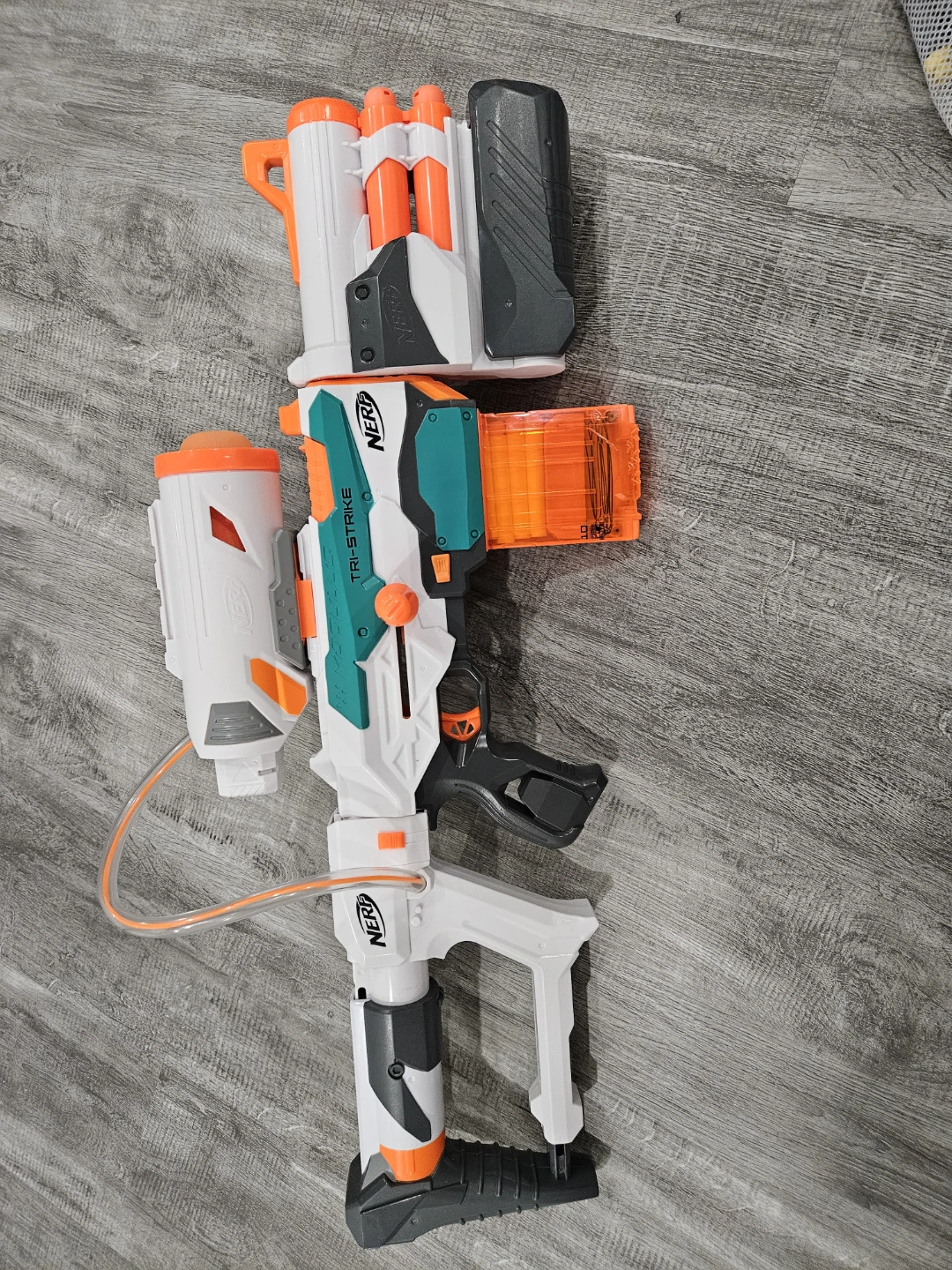 Nerf Large white Modulus Tri-Strike