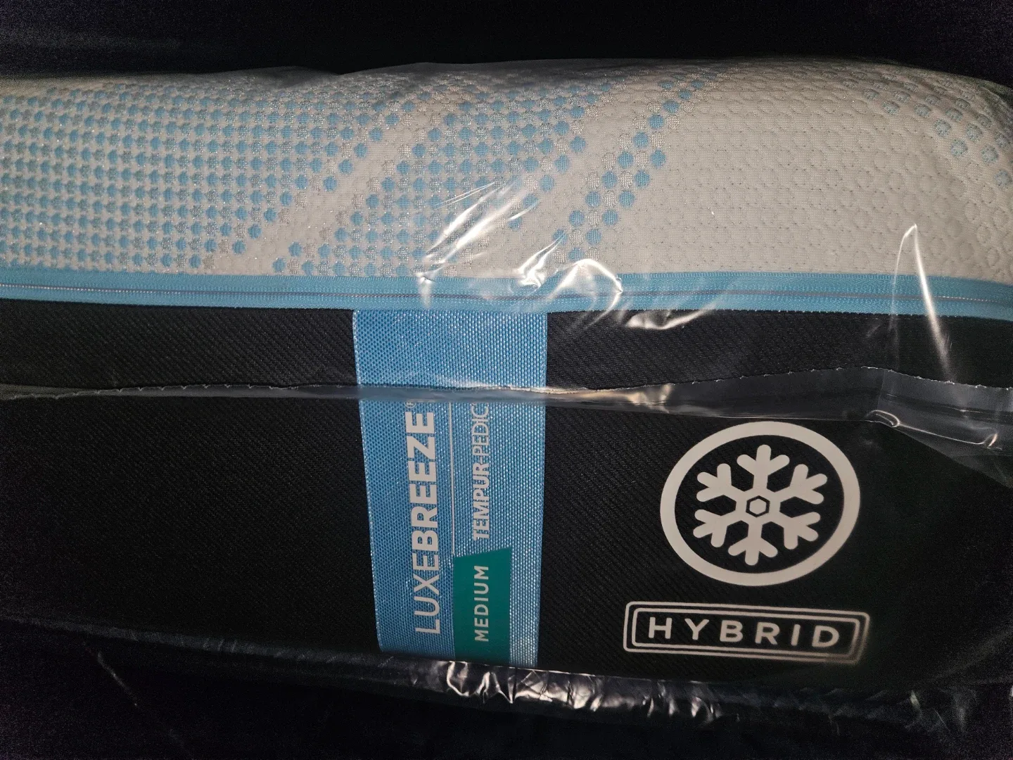 New Tempur-Pedic LuxeBreeze Medium Hybrid Mattress image indicator(5)