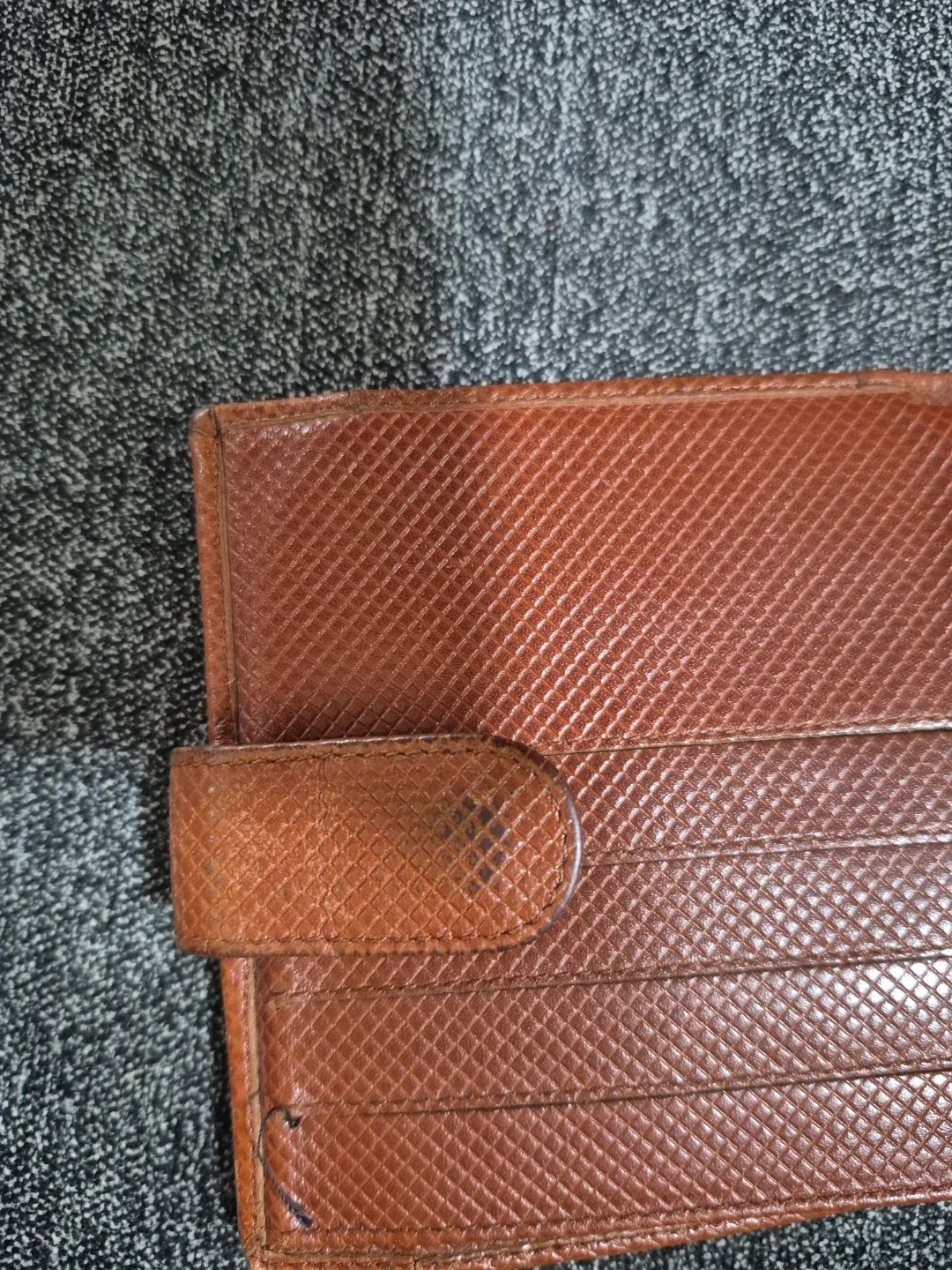 Brown and black Bottega Veneta Bifold Wallet 🥕 image indicator(4)