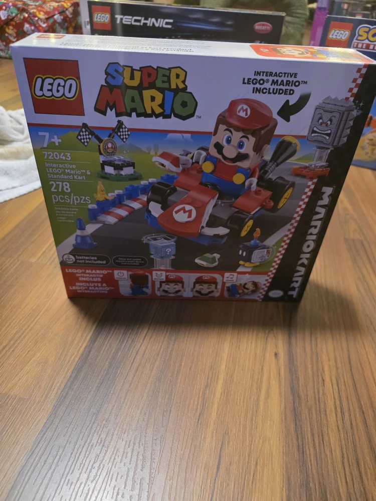 LEGO Super Mario Interactive Mario & Standard Kart 72043