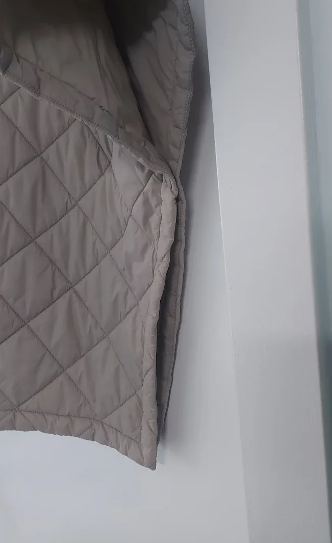 Eidissa Quilted Hooded Poncho - Size G/TG image indicator(4)