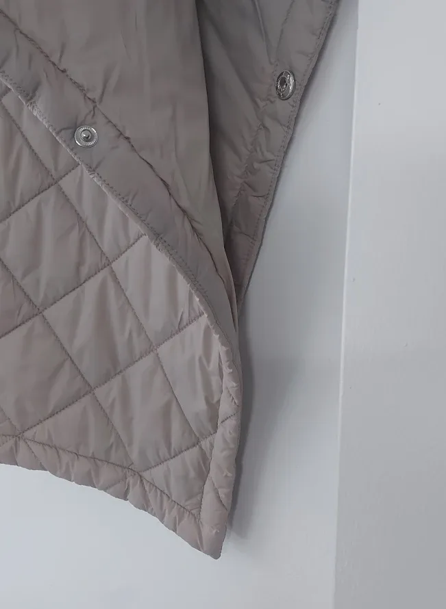 Eidissa Quilted Hooded Poncho - Size G/TG image indicator(5)