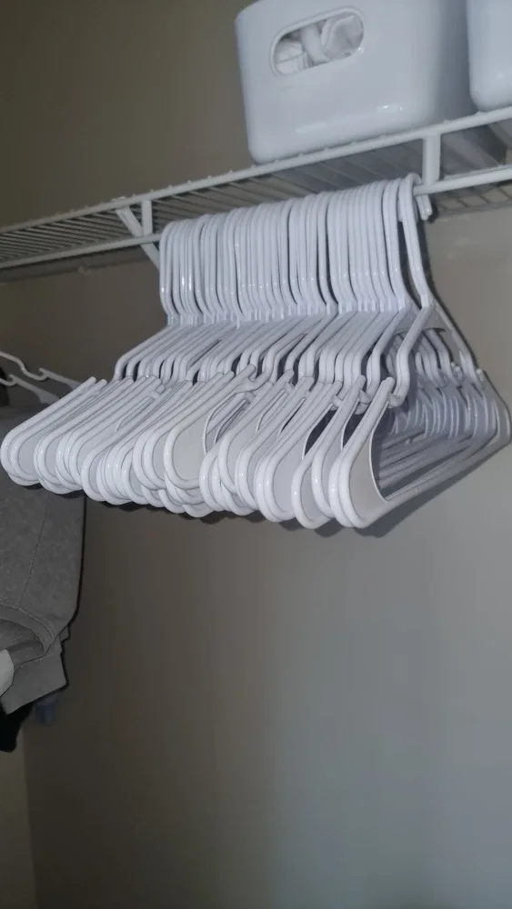 50 White Plastic Clothes Hangers