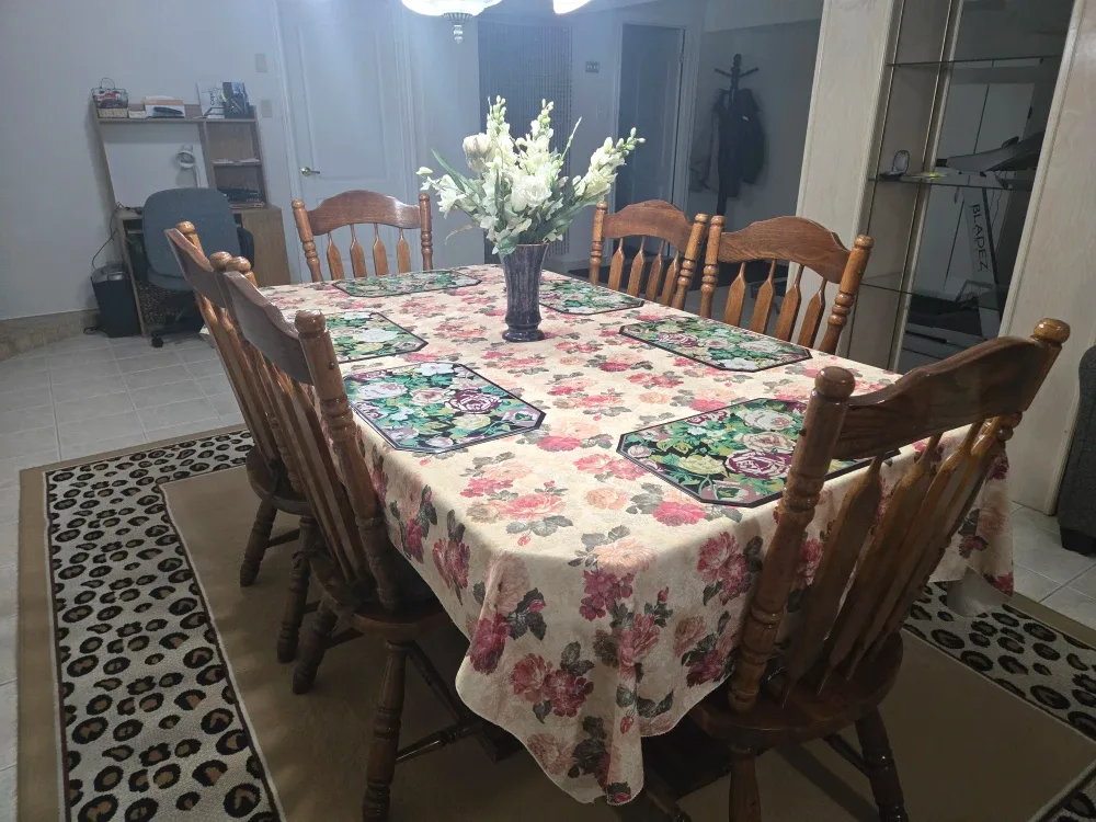 Wooden dining Table with 6 matching chairs