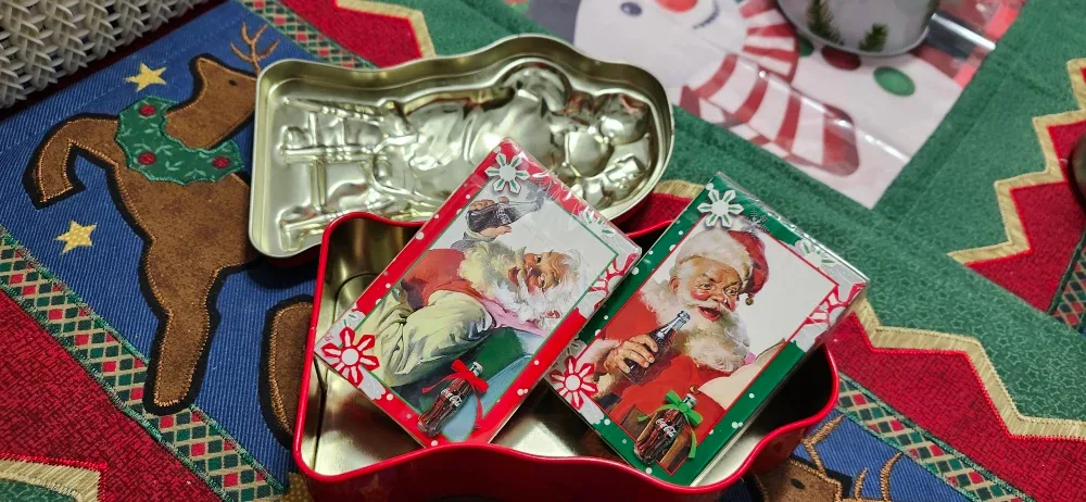 Coca-Cola 1948 Haddon Sundblom Holiday Tin image indicator(5)