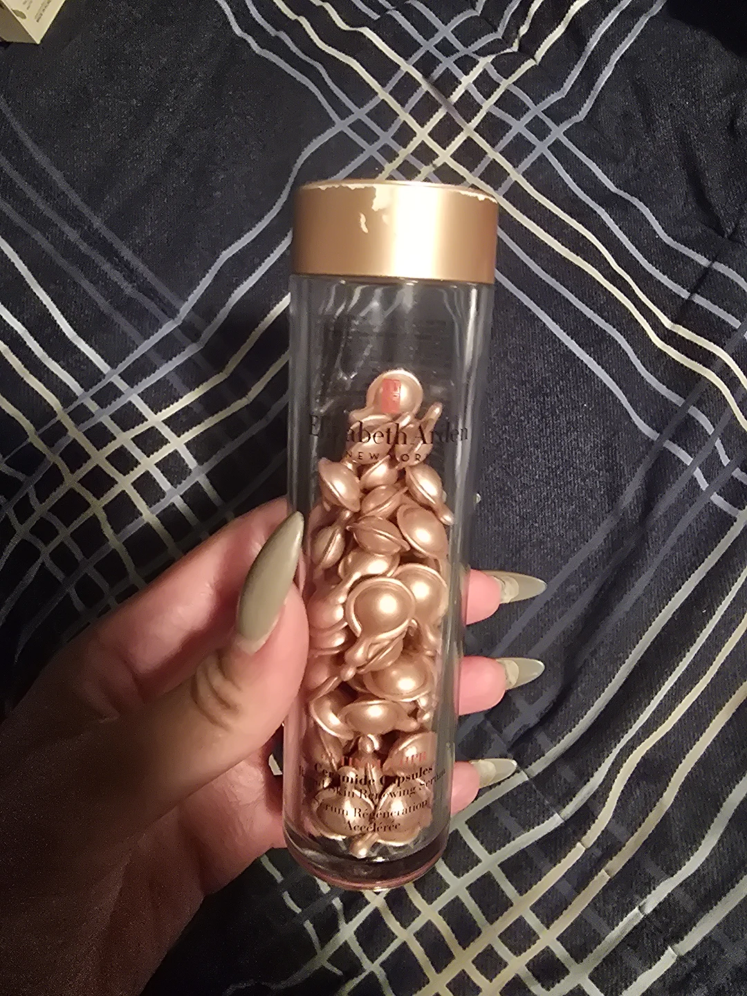 Elizabeth Arden Retinol + HPR Ceramide Capsules - photo 2