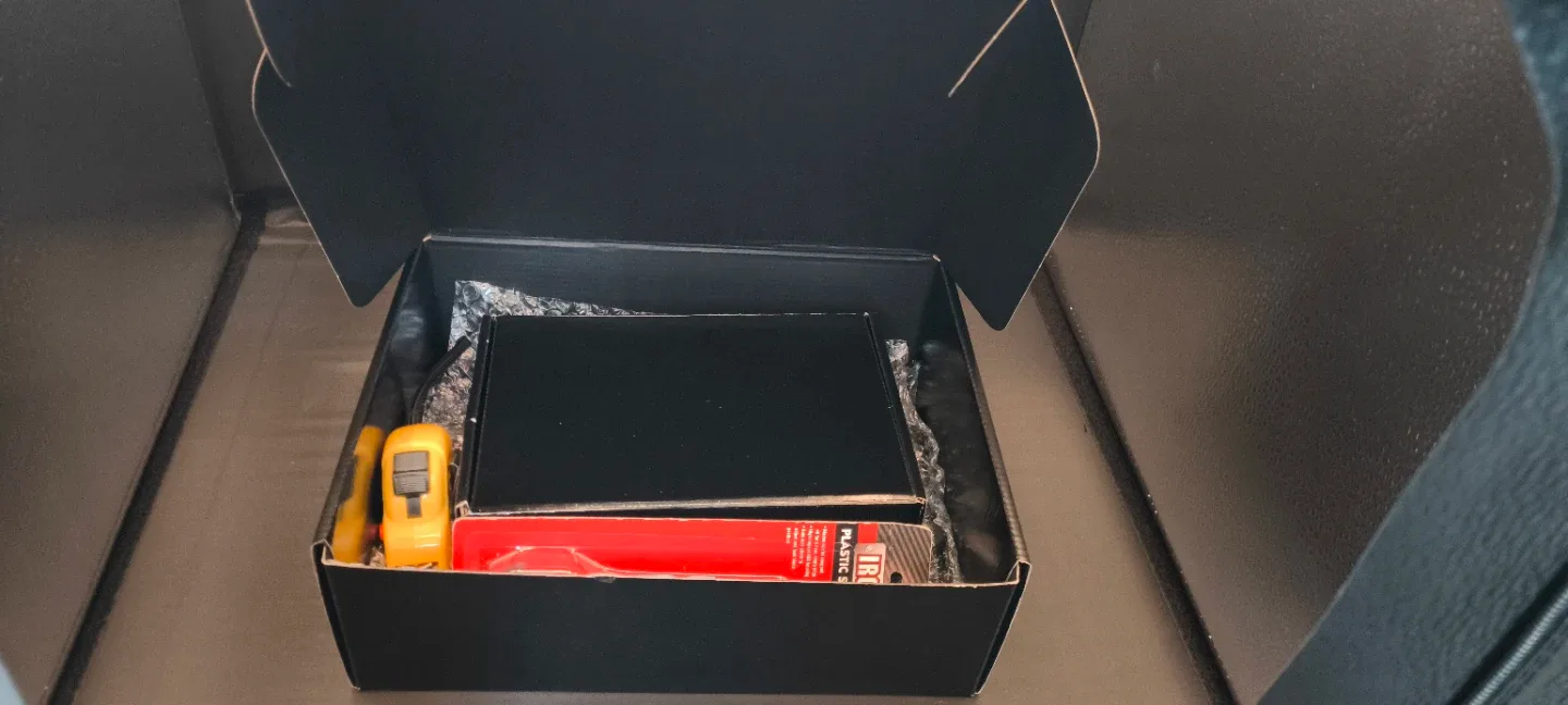 Mixed Tool Set - Screwdrivers, Pliers, Wrench image indicator(10)