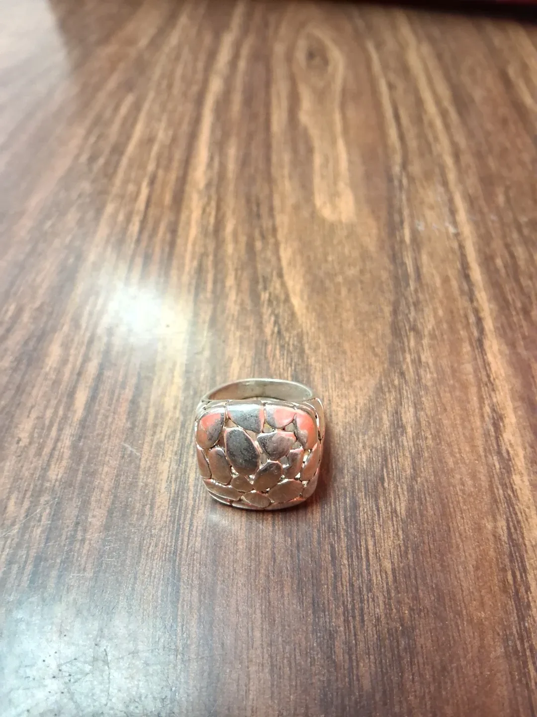 Silver Tone Fashion Ring image indicator(2)