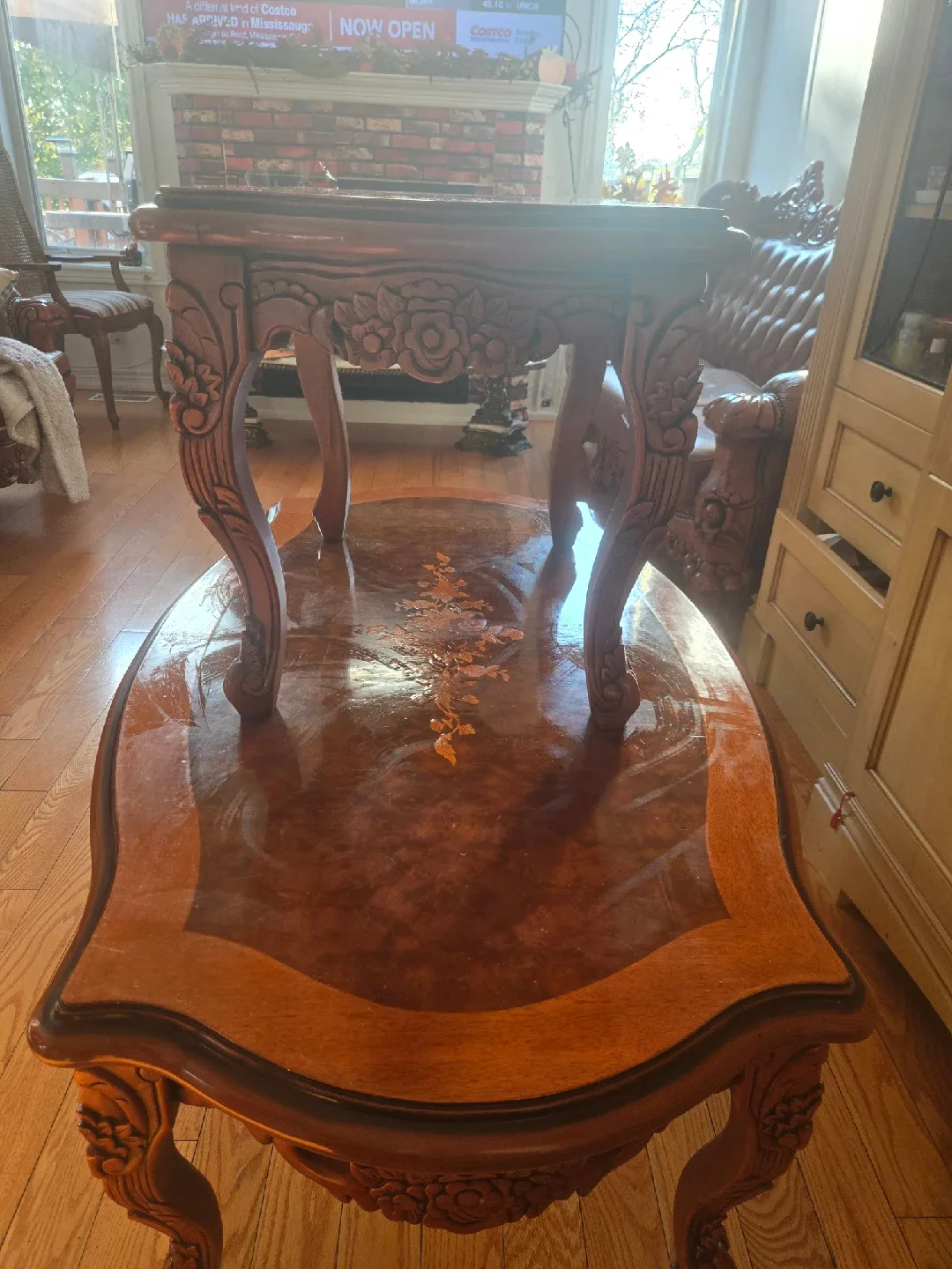 Ornate Wood Coffee Table and Sofa Set image indicator(4)