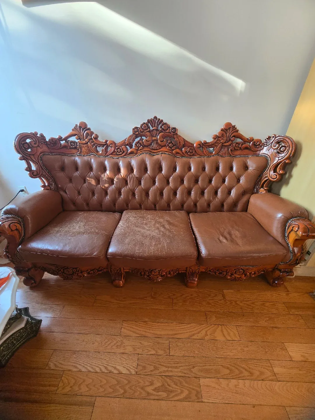 Ornate Wood Coffee Table and Sofa Set image indicator(7)