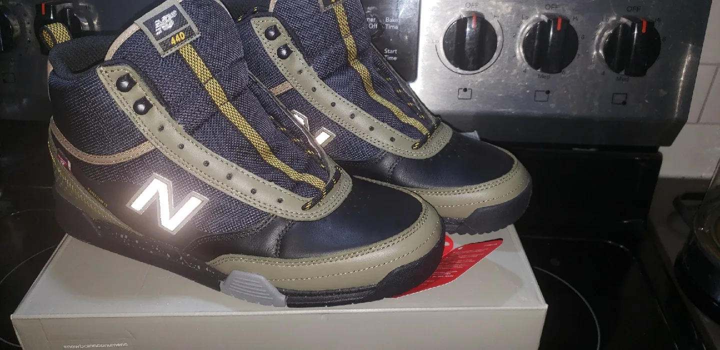 New Balance Numeric 440 Trail Shoe, Black Green image indicator(2)