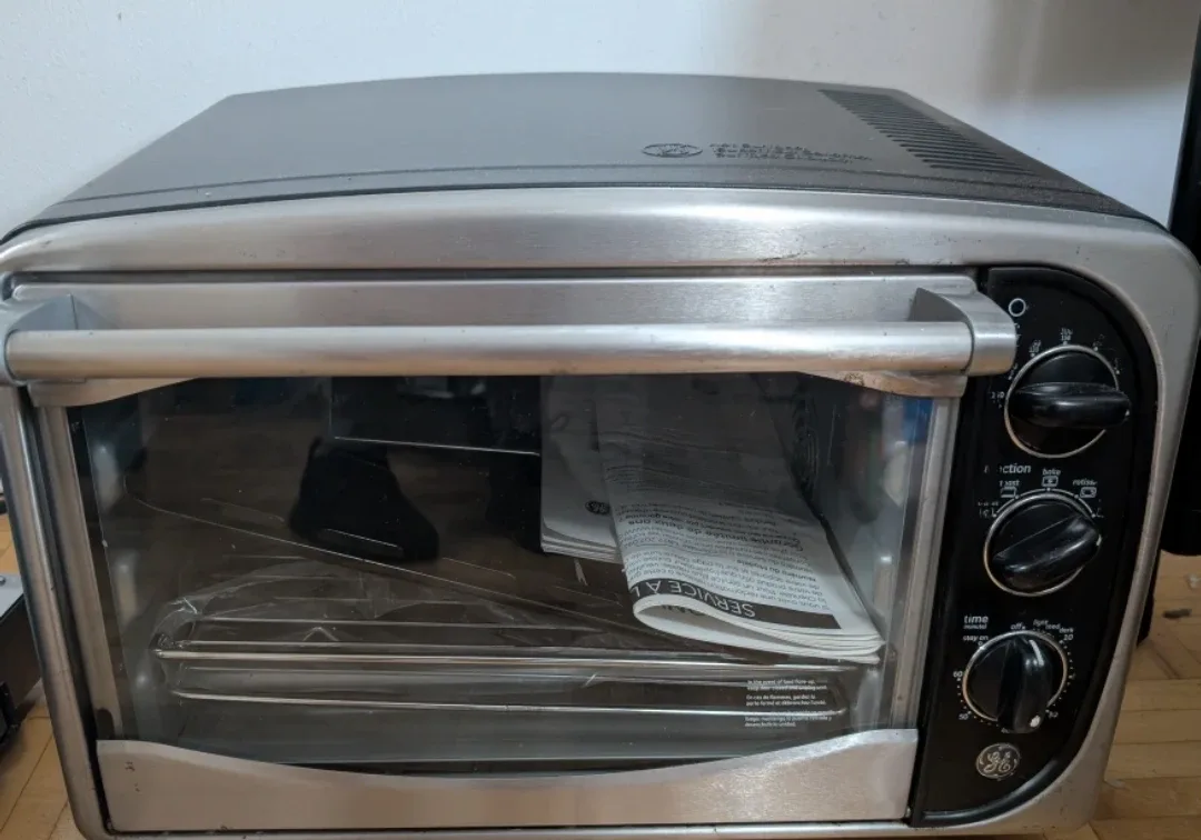 GE Toaster Oven - New!