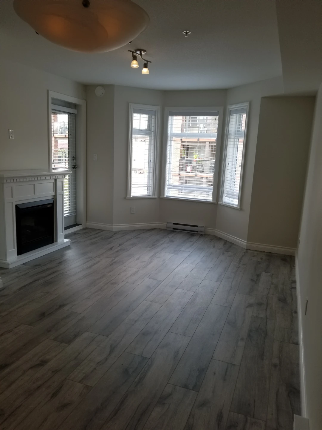 2 beds 1 bath Apartment for rent