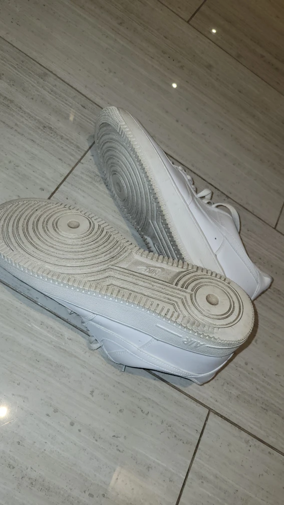 Nike Air Force 1 - Size 11 - photo 2