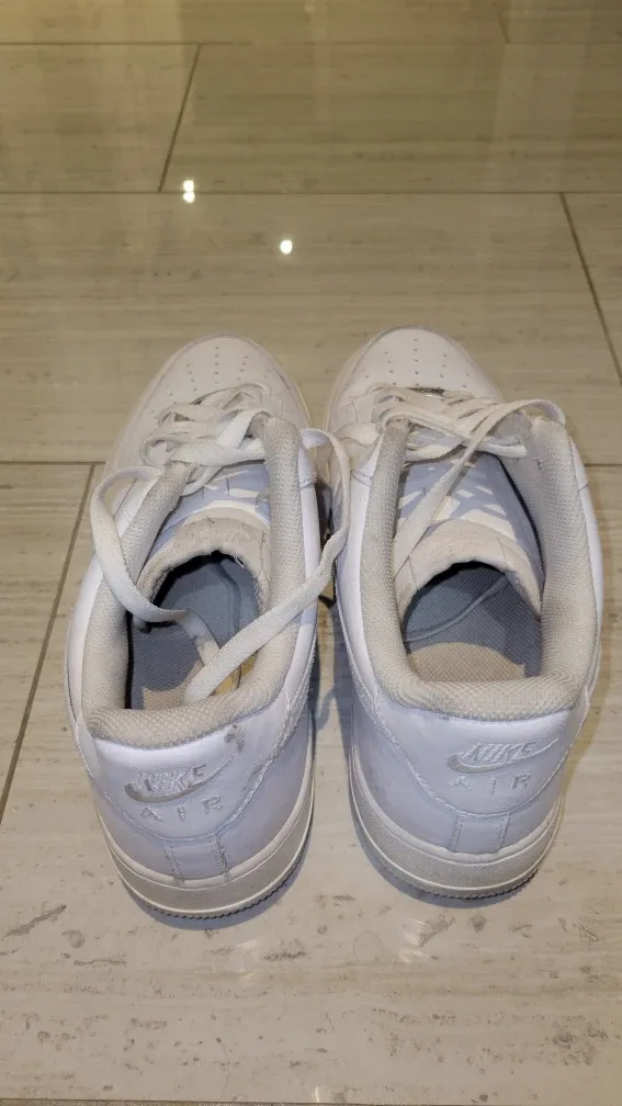 Nike Air Force 1 - Size 11 image indicator(3)