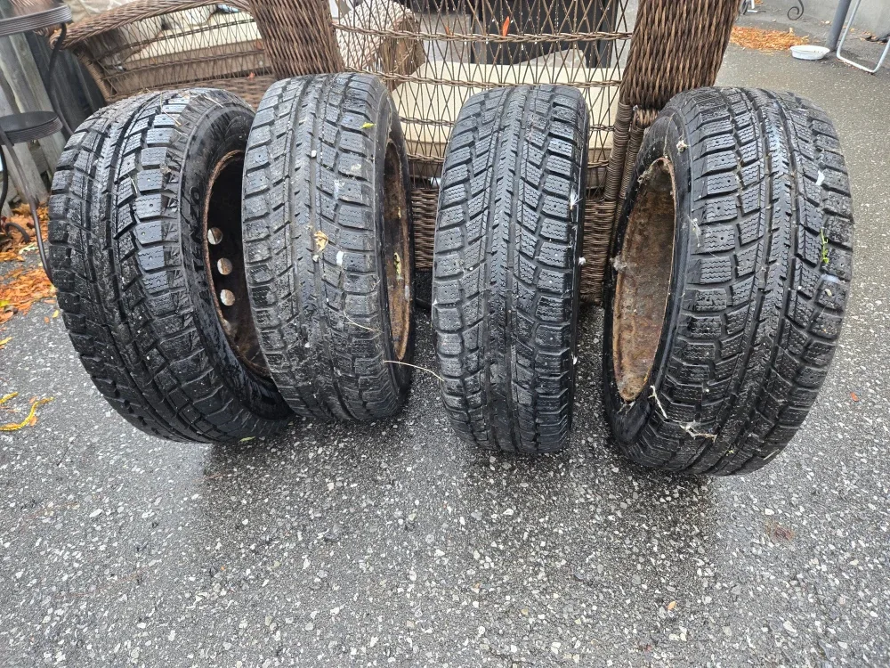 Set of 4 Used Winter Tires