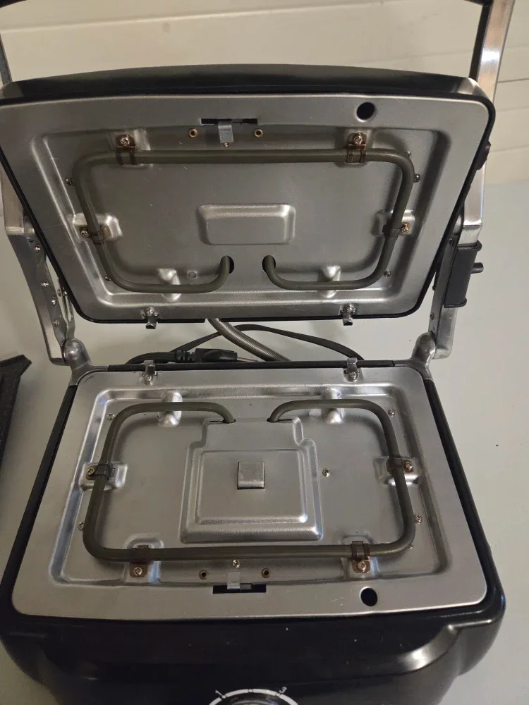 Starfrit Grill with Scraper image indicator(3)